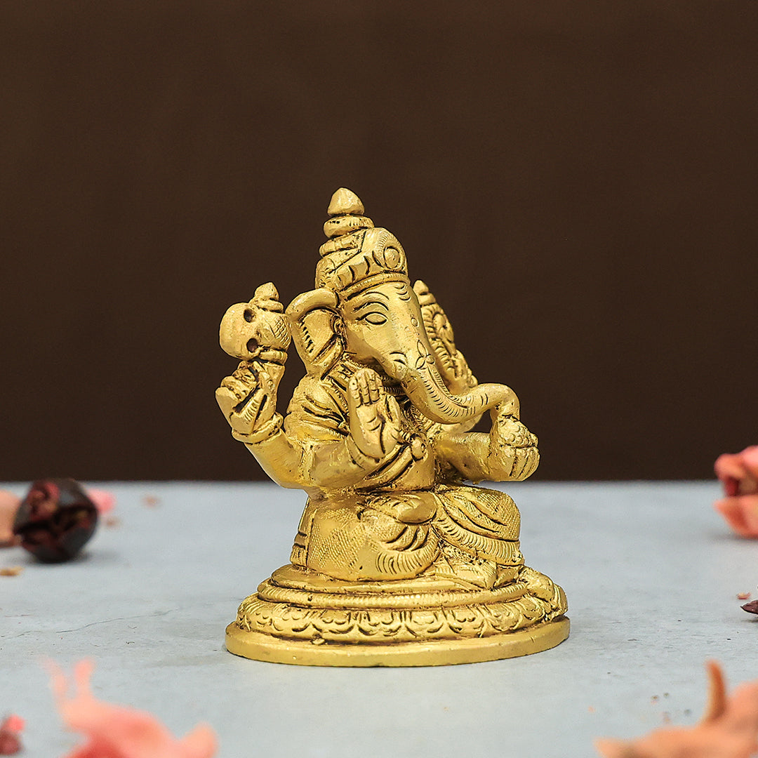 3.5” Brass Oval Base Ganesh